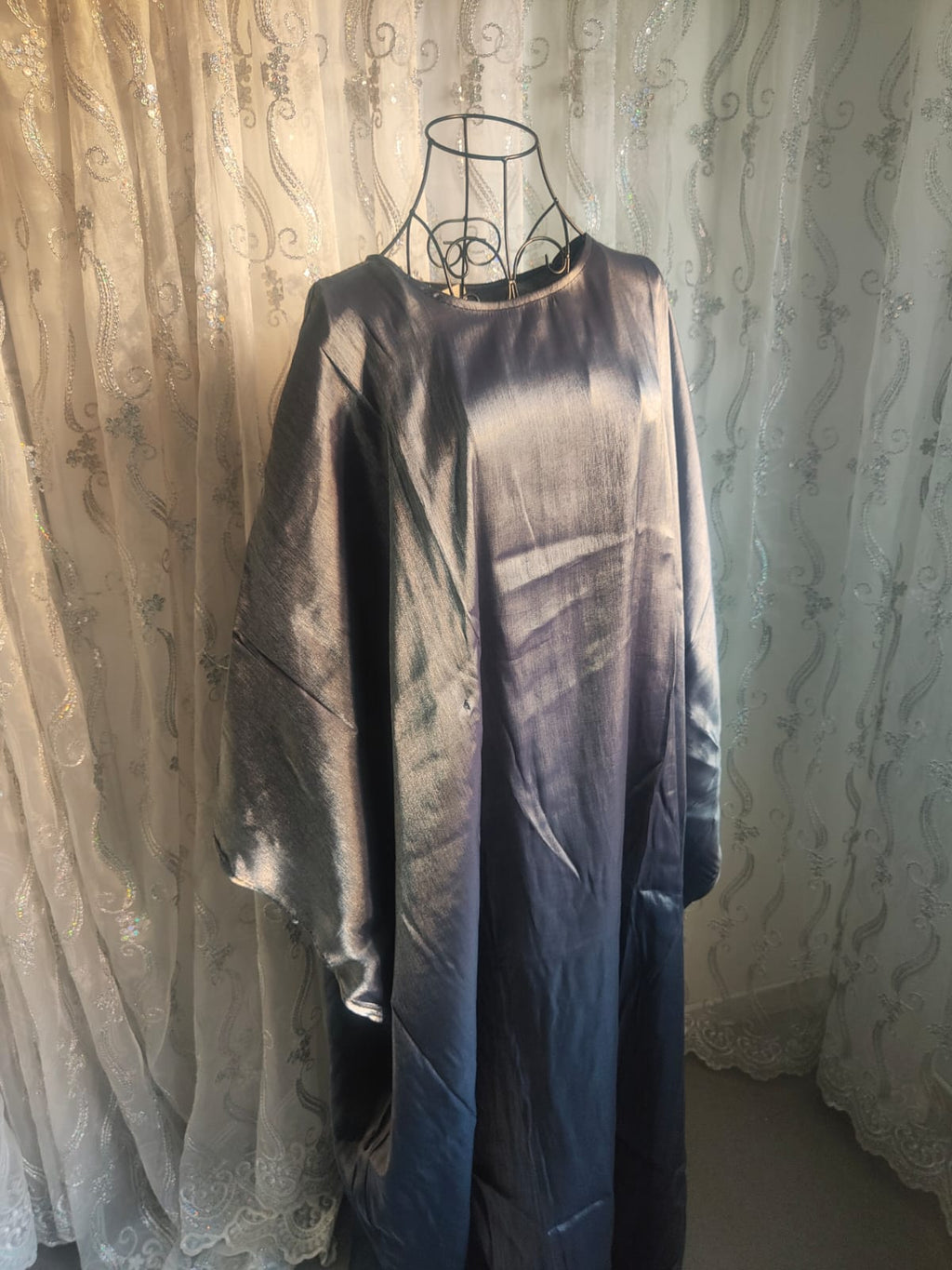 Boubou Brume d’Argent – Dégradé Gris Fumé & Noir Profond