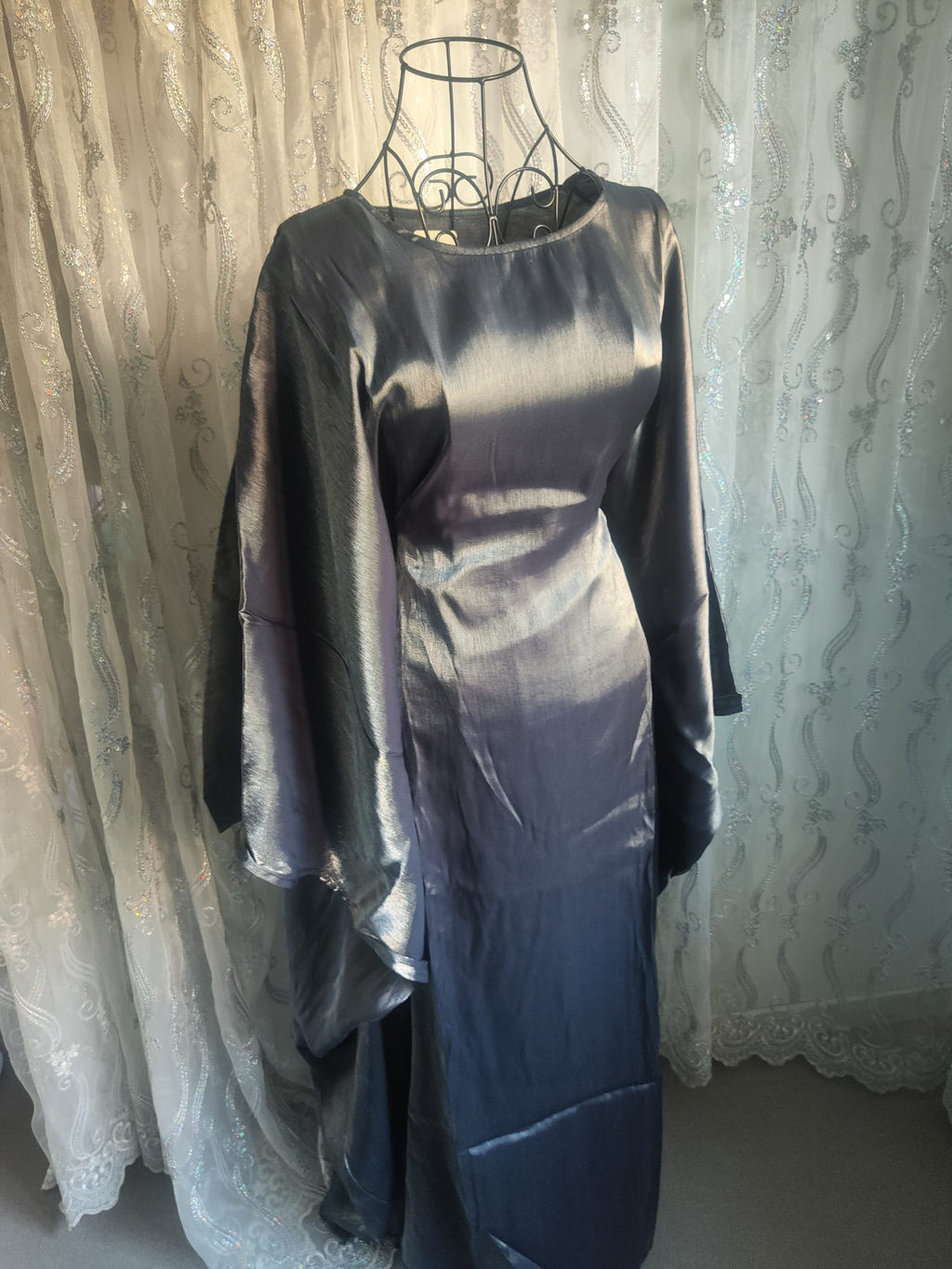 Boubou Brume d’Argent – Dégradé Gris Fumé & Noir Profond