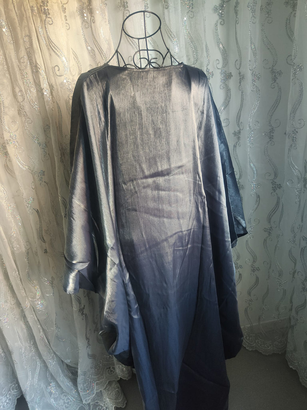 Boubou Brume d’Argent – Dégradé Gris Fumé & Noir Profond