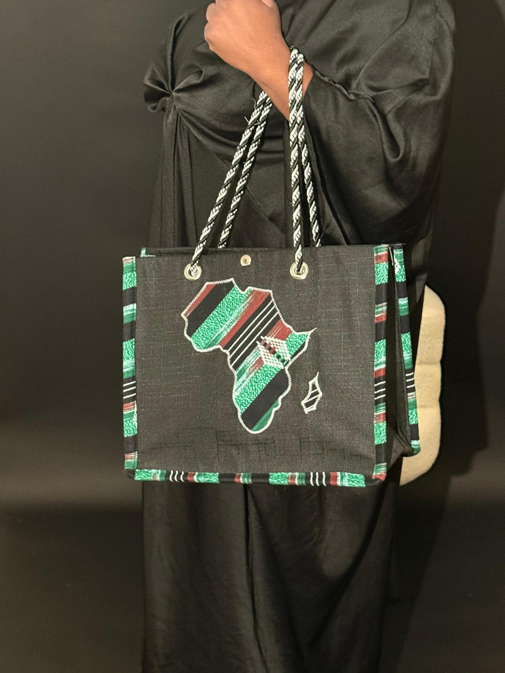 Sac Adouna